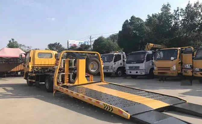 保亭汽车中途维修案例